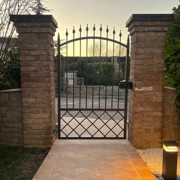 Cancello pedonale in ferro ingresso abitazione