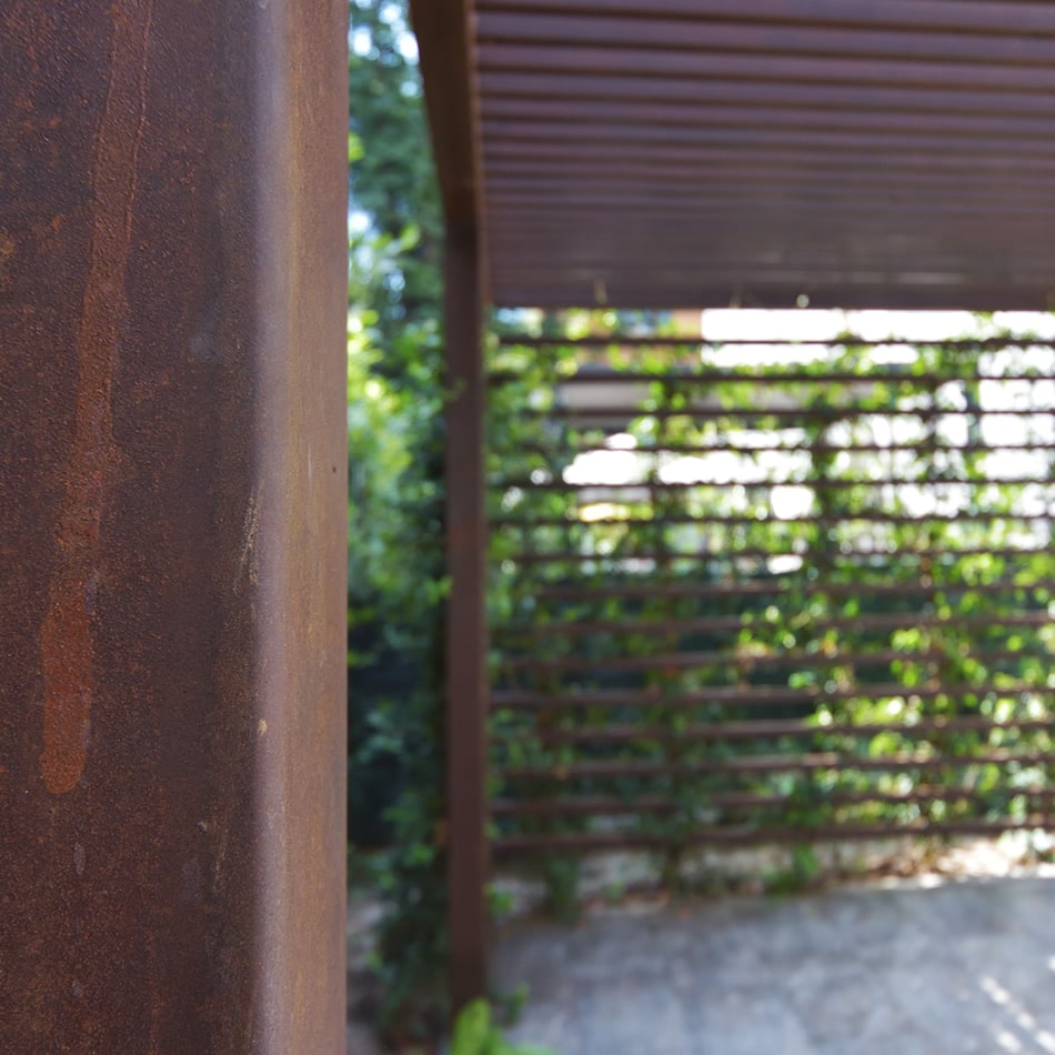 Modello di gazebo in ferro da giardino realizzato su misura da RB Fabbro